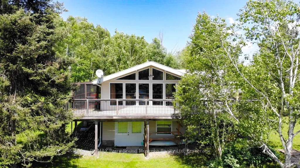3 Magnet Road, Magnetawan, ON P0A 1P0