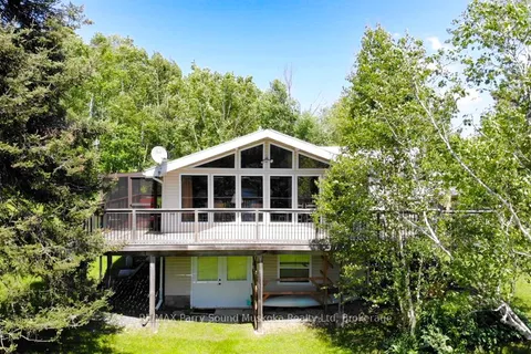 3 Magnet Road, Magnetawan, ON P0A 1P0