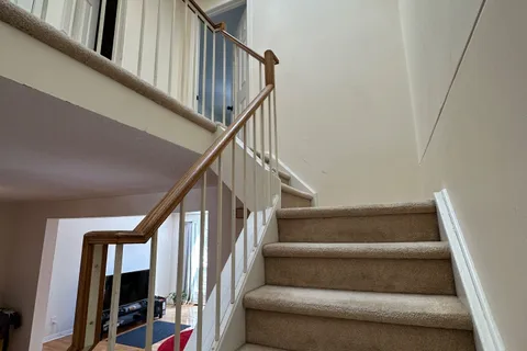 11 Arbordale Crescent, South of Baseline to Knoxdale, ON K2G 5C7
