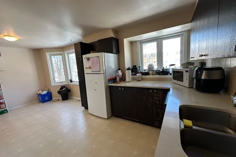 11 Arbordale Crescent, South of Baseline to Knoxdale, ON K2G 5C7