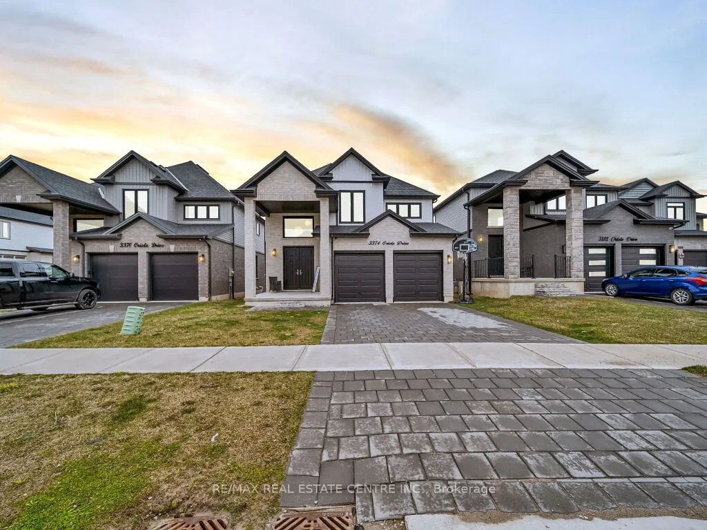 3374 Oriole Drive, London South, ON N6M 0K1