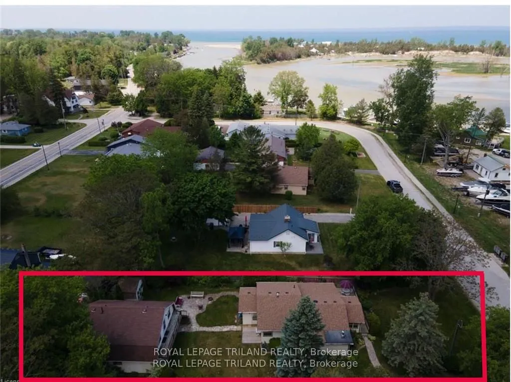 7575 Biddulph Street, Lambton Shores, ON N0M 2L0