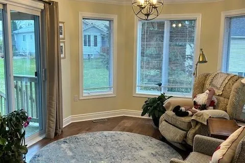 120 Glenariff Drive, Hamilton, ON L8B 1A5