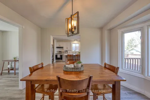 322 Lansdowne Avenue, Woodstock, ON N4T 1M8