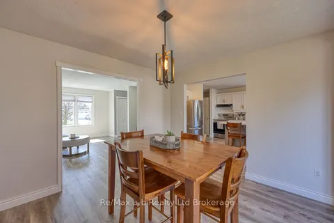 322 Lansdowne Avenue, Woodstock, ON N4T 1M8