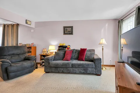 43 Everest Street, Hamilton, ON L8W 2J5