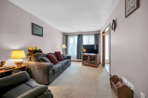 43 Everest Street, Hamilton, ON L8W 2J5