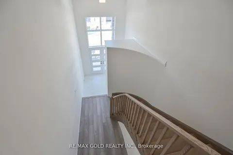 50 Wakeling Drive, Brantford, ON N3T 5L8