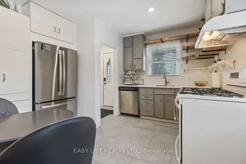 1466 Oakdale Street, London North, ON N5X 1J7