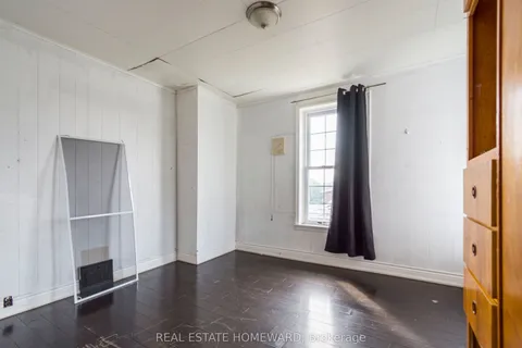 195 Victoria Avenue, Quinte West, ON K8V 5A4