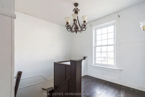 195 Victoria Avenue, Quinte West, ON K8V 5A4