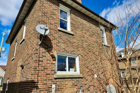 93 State Street, Welland, ON L3B 4K6
