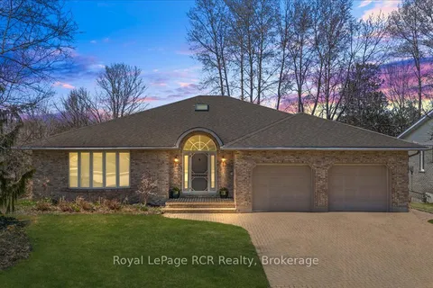 284 2nd Avenue, Hanover, ON N4N 3S1