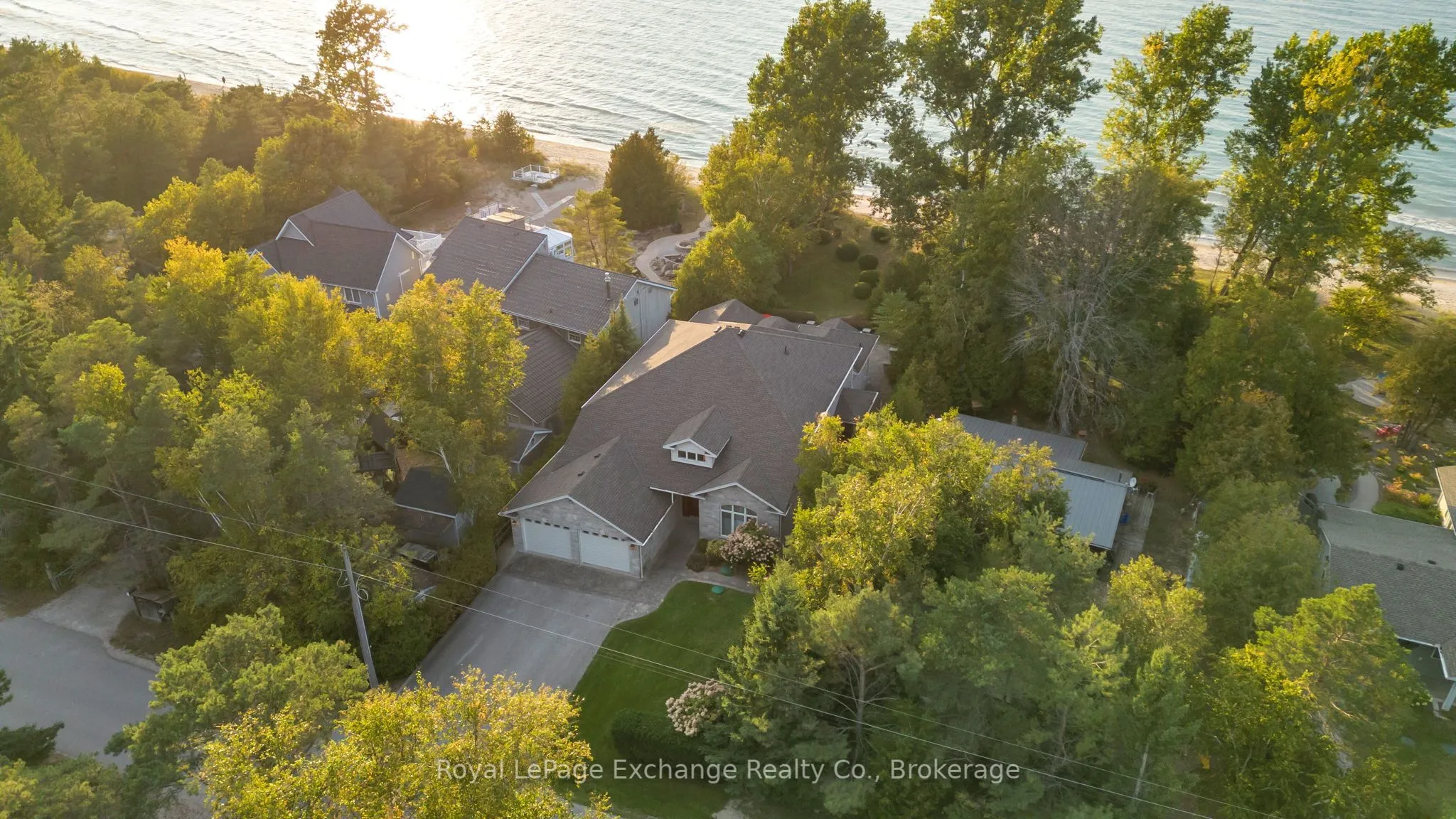 82 BELL Drive, Huron-Kinloss, ON N2Z 0B3