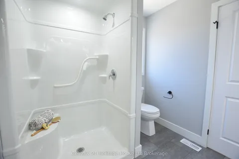 303 SIMCOE Street, Woodstock, ON N4S 1J1