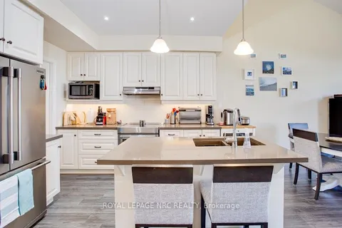 3813 Ryan Avenue, Fort Erie, ON L0S 1B0