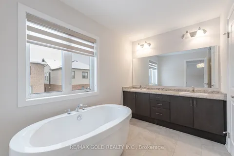 22 Prince Philip Boulevard, North Dumfries, ON N0B 1E0