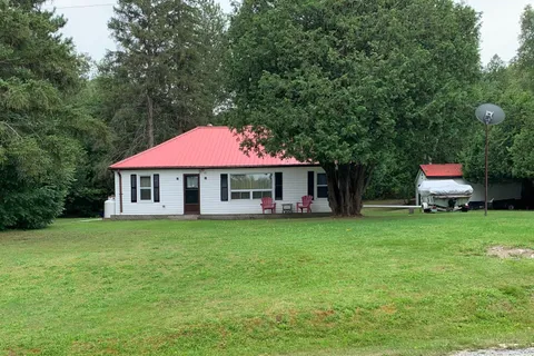 345 Doe Lake Road, Armour, ON P0A 1L0