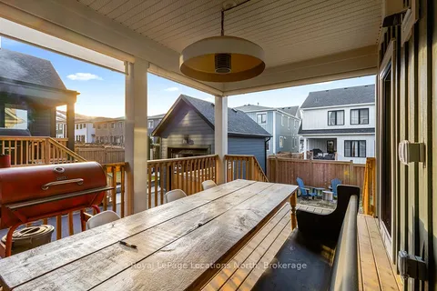 195 Courtland Street, Blue Mountains, ON L9Y 4E4