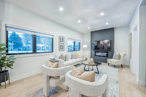 40 Varadi Avenue, Brant, ON N3R 3N3