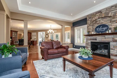 24 Carriage Lane, Bluewater, ON N0M 1G0