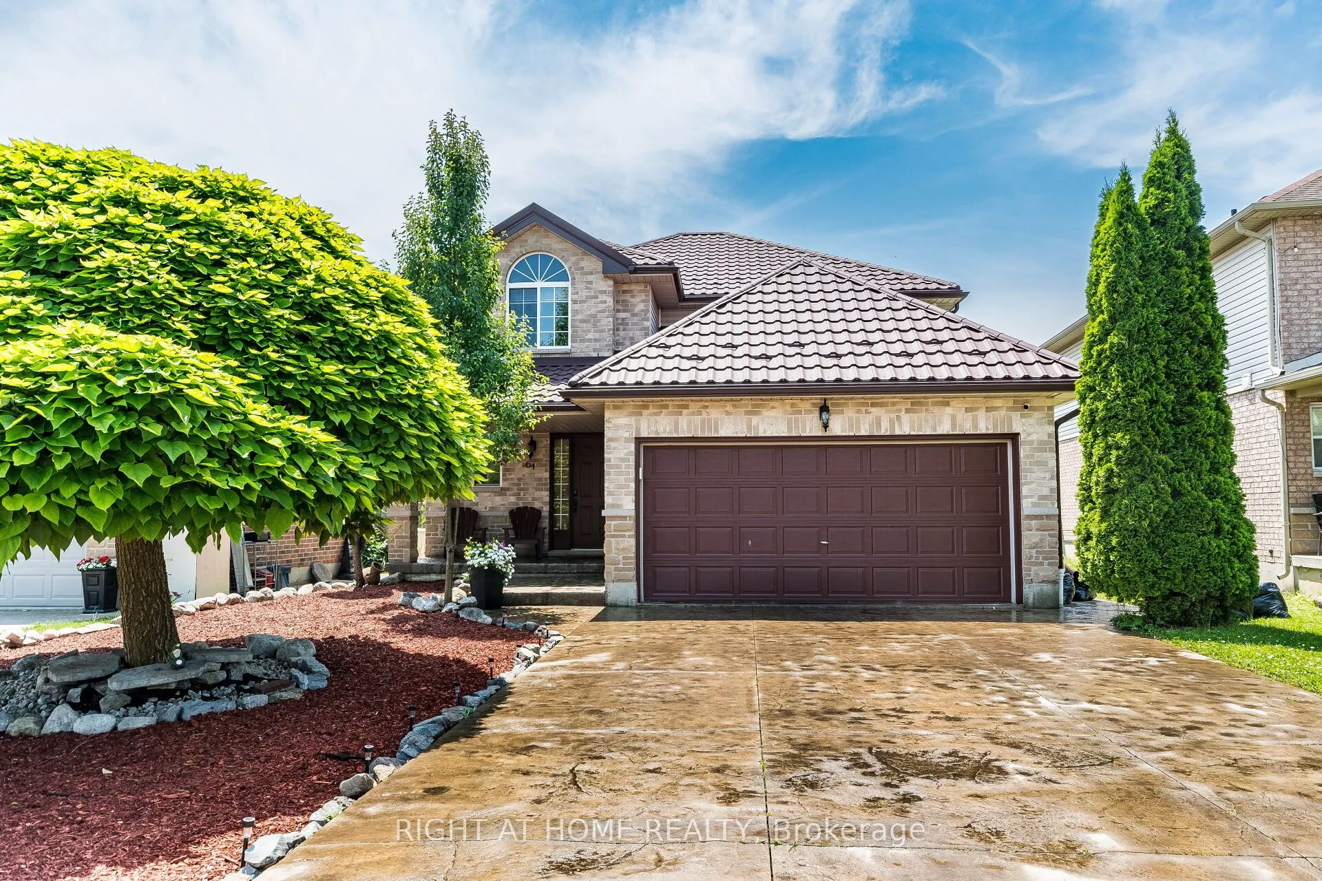 64 Solsbury Crescent, Hamilton, ON L0R 1W0