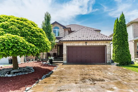 64 Solsbury Crescent, Hamilton, ON L0R 1W0