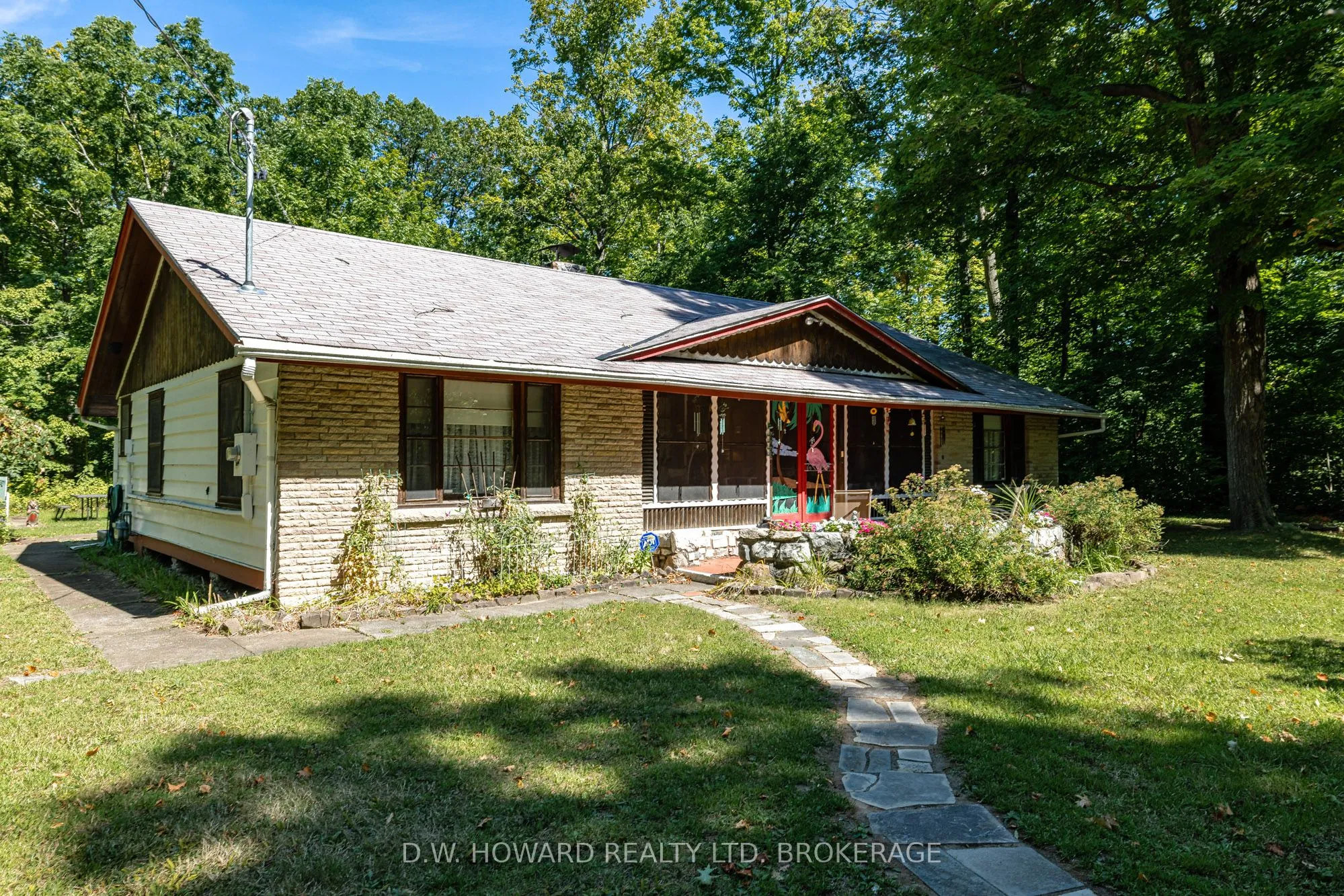 3052 Maple Avenue, Fort Erie, ON L0S 1N0