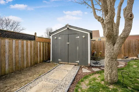132 Berry Street, Chatham-Kent, ON N7M 3B3