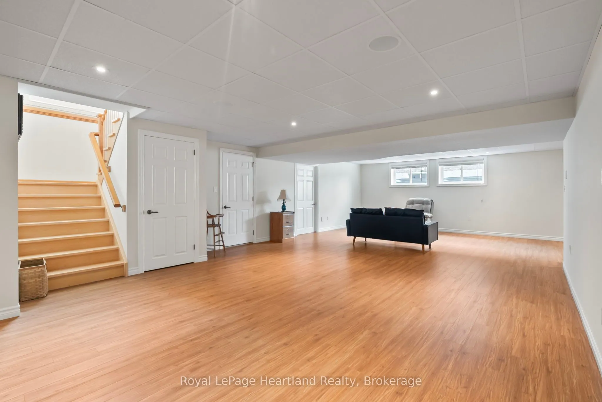 221 JOHN Street, Minto, ON N0G 1Z0