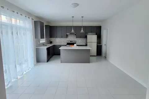 9 Hennessey Crescent, Kawartha Lakes, ON K9V 0P2