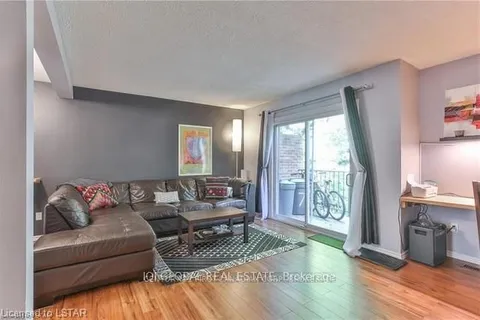51 Summit Avenue, London North, ON N6H 2G5