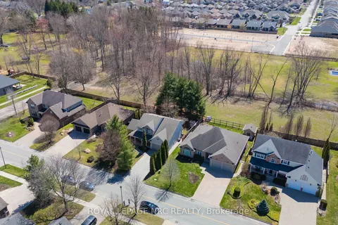 14 Bacon Lane, Pelham, ON L0S 1E4