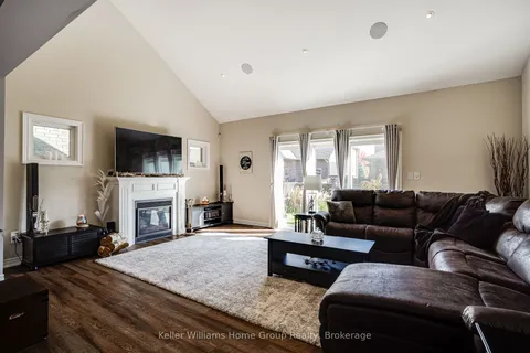 68 Roselawn Crescent, Welland, ON L3C 0C3