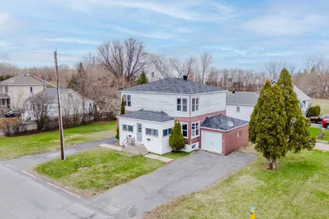 301-303 Hoople Avenue, Cornwall, ON K6J 2A5