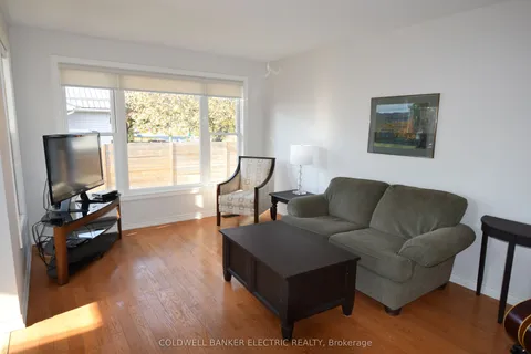 605 Fortye Drive, Peterborough West, ON K9K 2H3