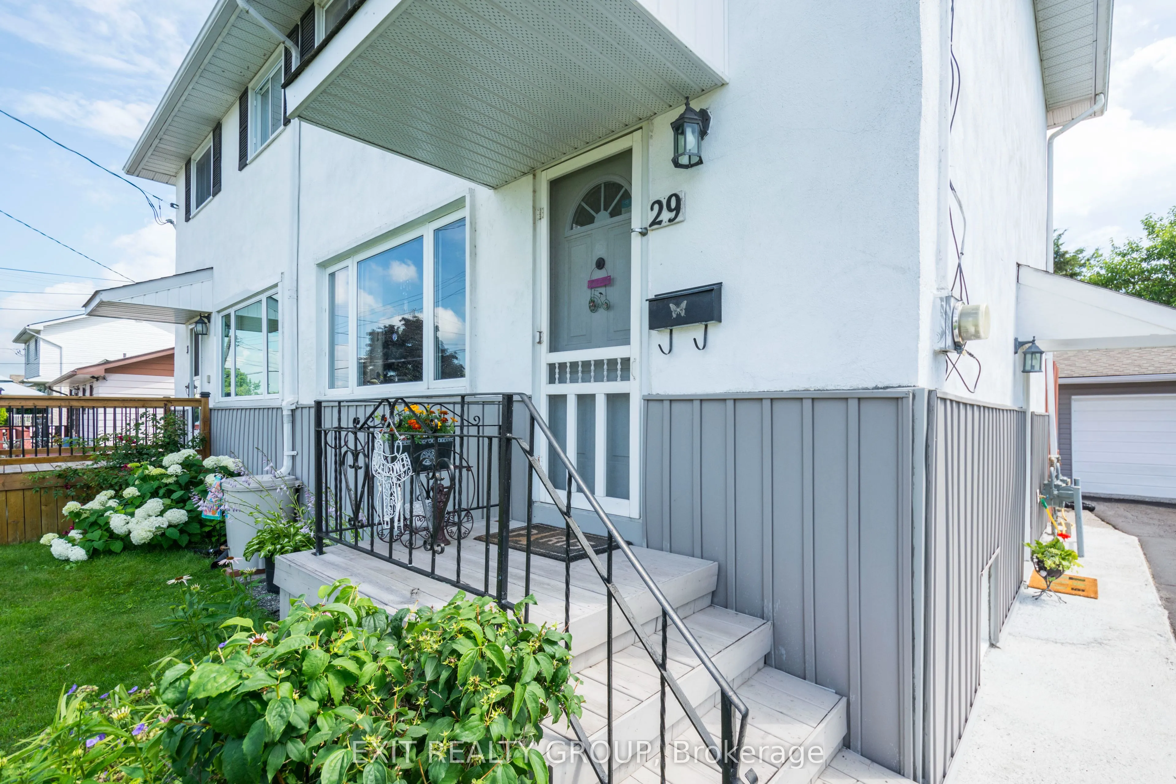29 Ramsay Avenue, Quinte West, ON K8V 2P6