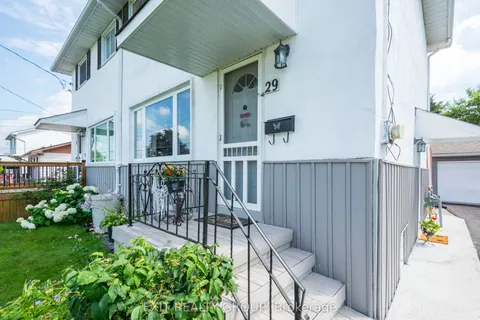 29 Ramsay Avenue, Quinte West, ON K8V 2P6