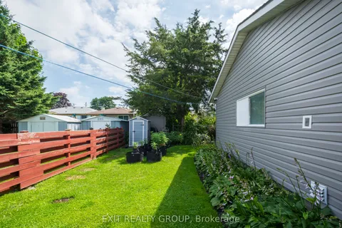 29 Ramsay Avenue, Quinte West, ON K8V 2P6