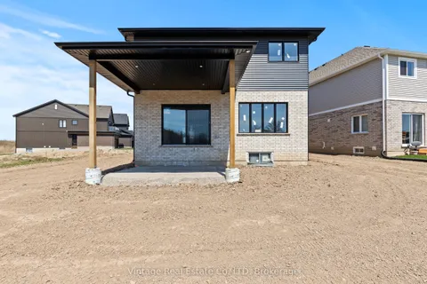 7455 Majestic Trail, Niagara Falls, ON L2H 3V9