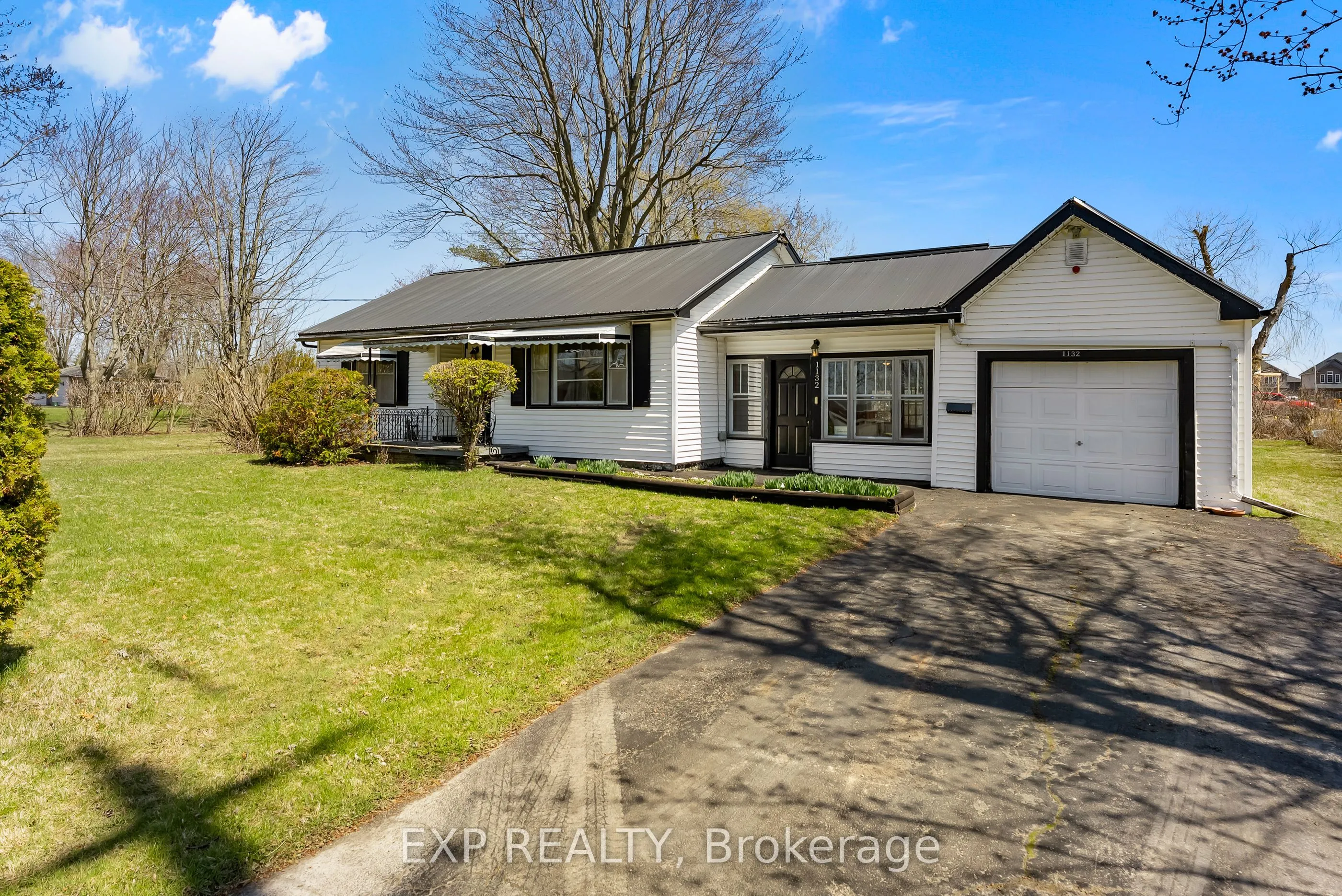 1132 Spears Road, Fort Erie, ON L2A 4N1