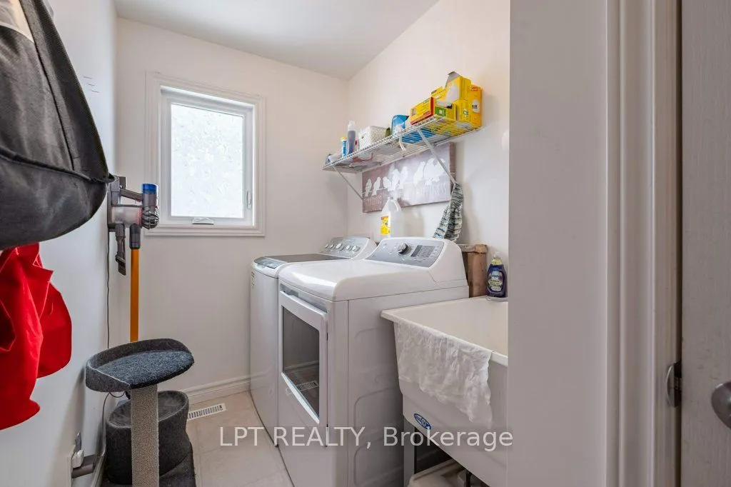 2 Merrill Drive, Prince Edward County, ON K0K 3L0