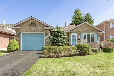 16 Parkview Drive, Strathroy-Caradoc, ON N7G 4A1