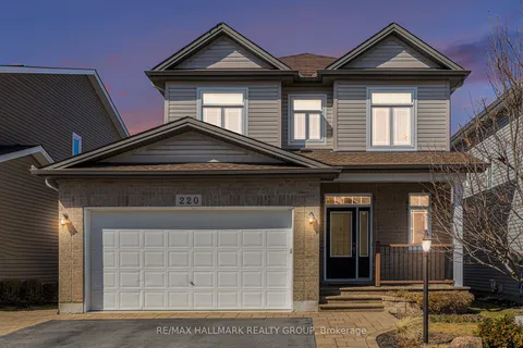 220 Celtic Ridge Crescent, Kanata, ON K2W 0C1