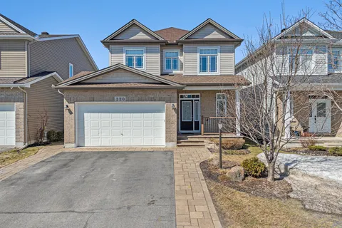 220 Celtic Ridge Crescent, Kanata, ON K2W 0C1