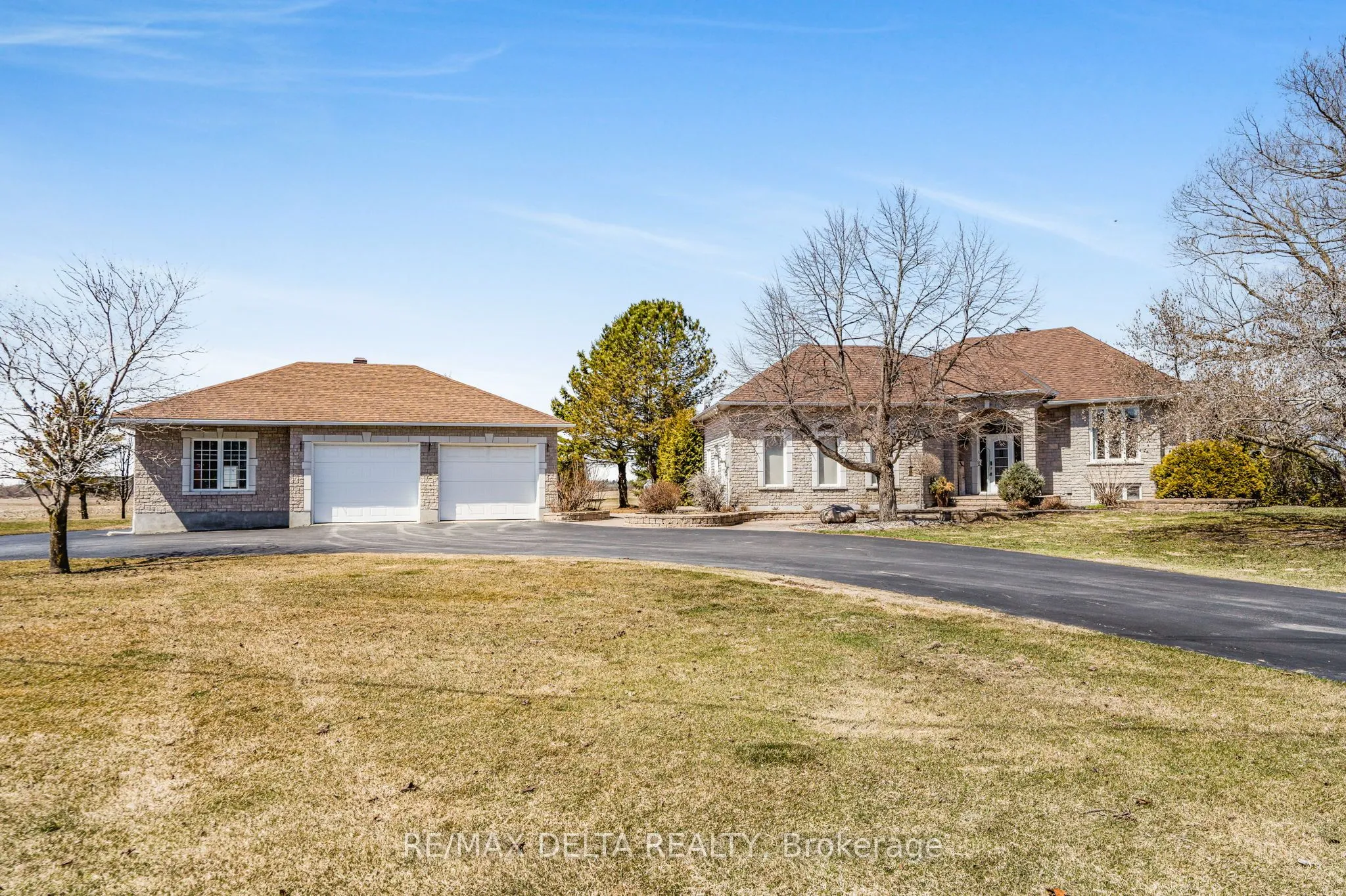 1819 Baseline Road, Clarence-Rockland, ON K0A 1N0