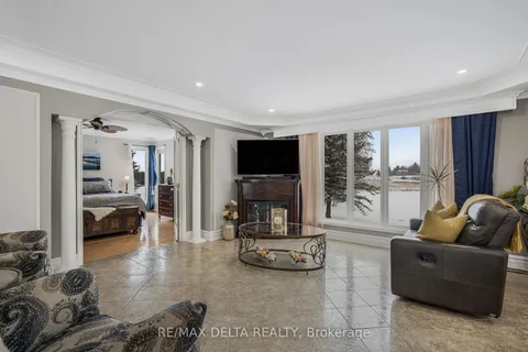 1819 Baseline Road, Clarence-Rockland, ON K0A 1N0