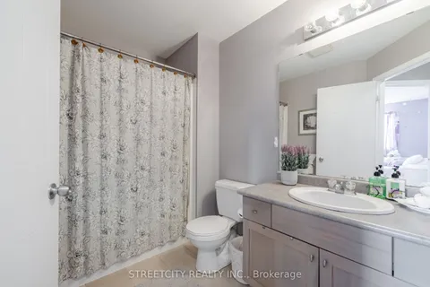 1858 Bloom Crescent, ON N5X 4N2