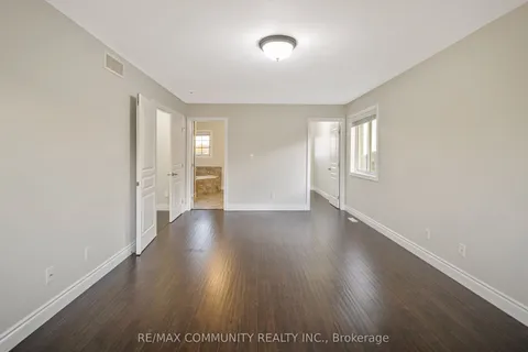 12 Laurel Street, Belleville, ON K8N 0J4