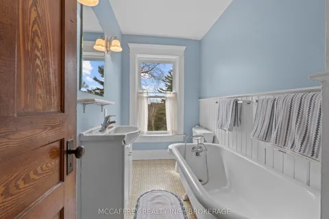 5507 Opinicon Road, ON K0H 2L0